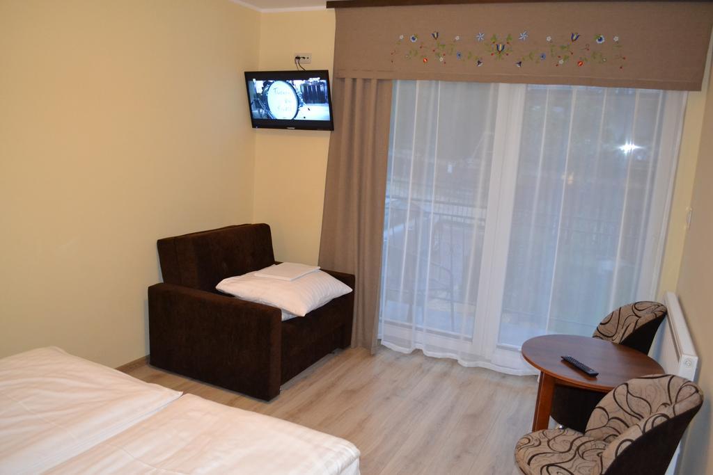 Dom Jastrzebia Z Basenem I Jacuzzi Jastrzebia Gora Exterior foto