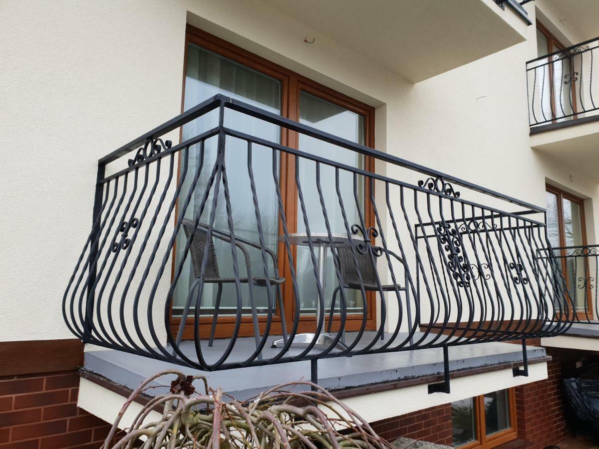 Dom Jastrzebia Z Basenem I Jacuzzi Jastrzebia Gora Exterior foto