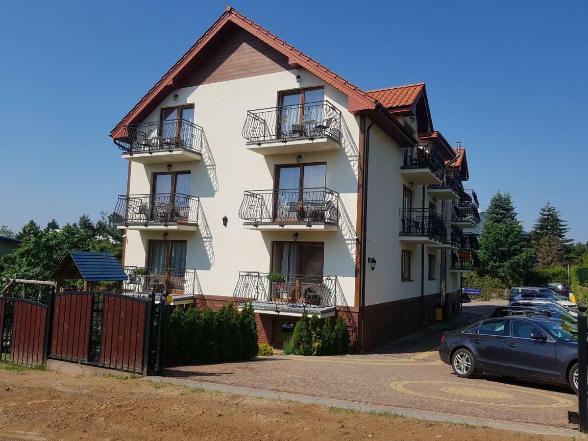 Dom Jastrzebia Z Basenem I Jacuzzi Jastrzebia Gora Exterior foto