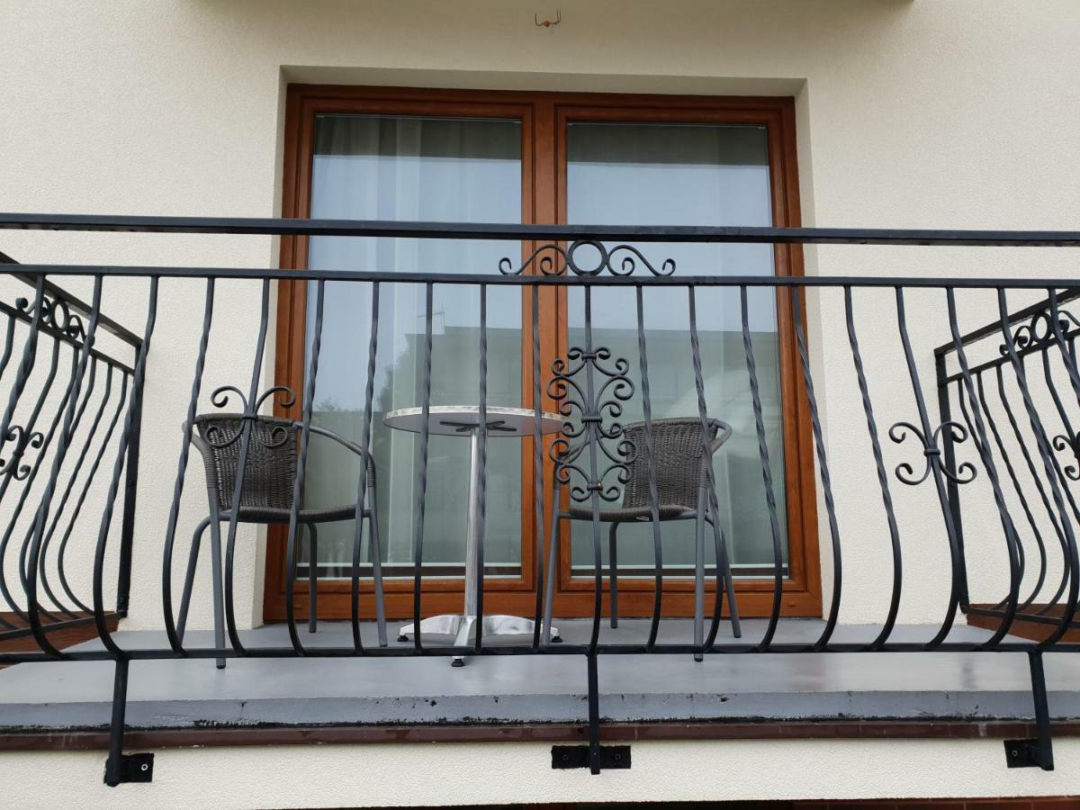 Dom Jastrzebia Z Basenem I Jacuzzi Jastrzebia Gora Exterior foto