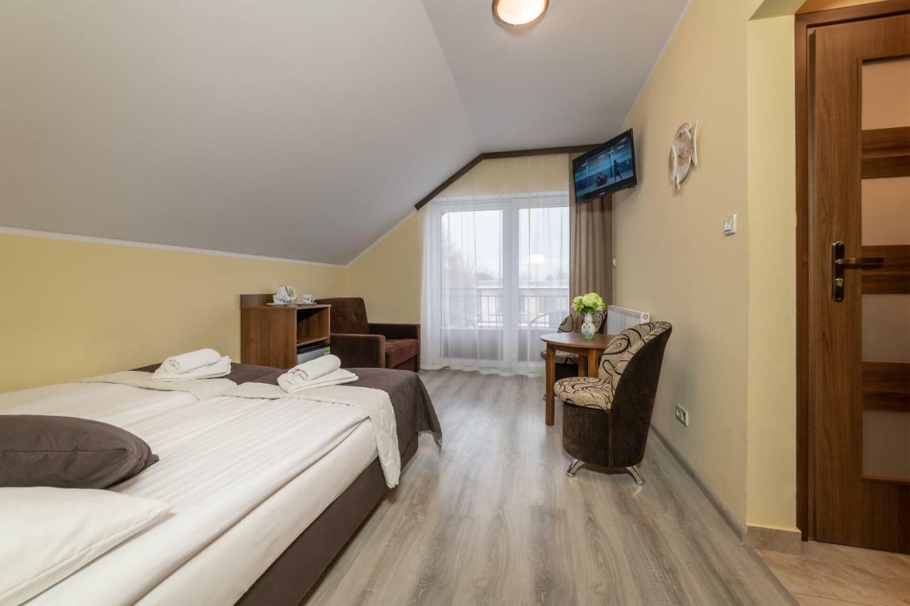 Dom Jastrzebia Z Basenem I Jacuzzi Jastrzebia Gora Exterior foto