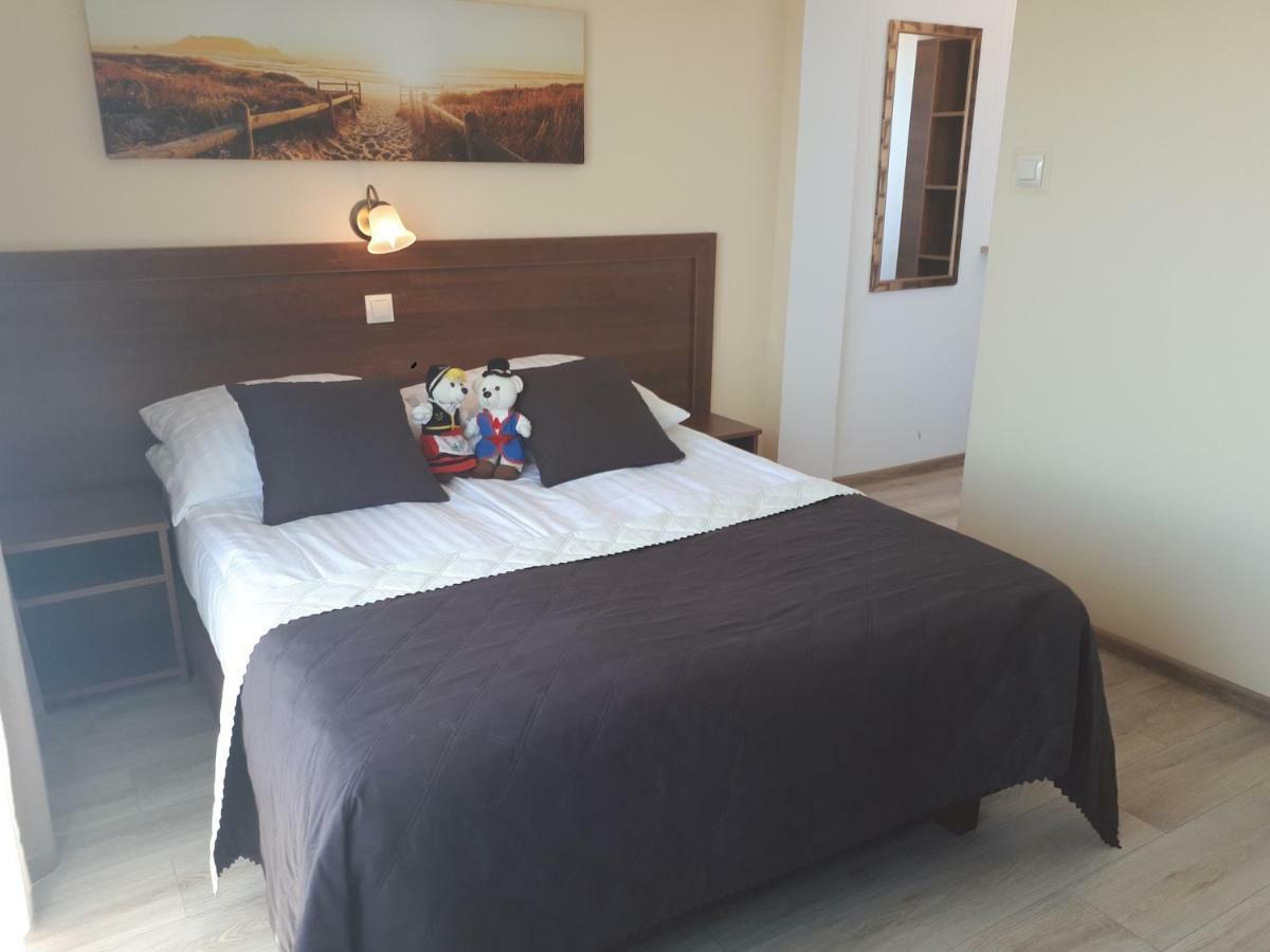 Dom Jastrzebia Z Basenem I Jacuzzi Jastrzebia Gora Exterior foto