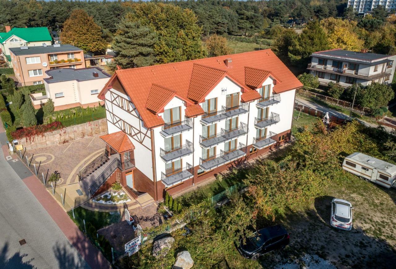 Dom Jastrzebia Z Basenem I Jacuzzi Jastrzebia Gora Exterior foto